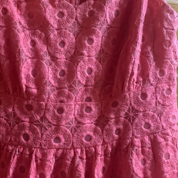 Banana Republic Eyelet Dress - Size 8 - Picture 2 of 4
